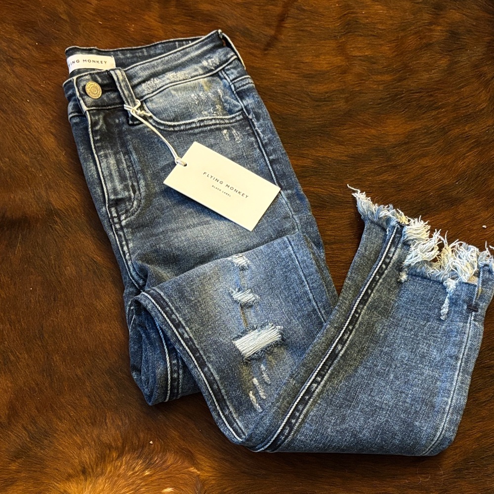 Flying Monkey Distressed Ankle Jeans in Blue